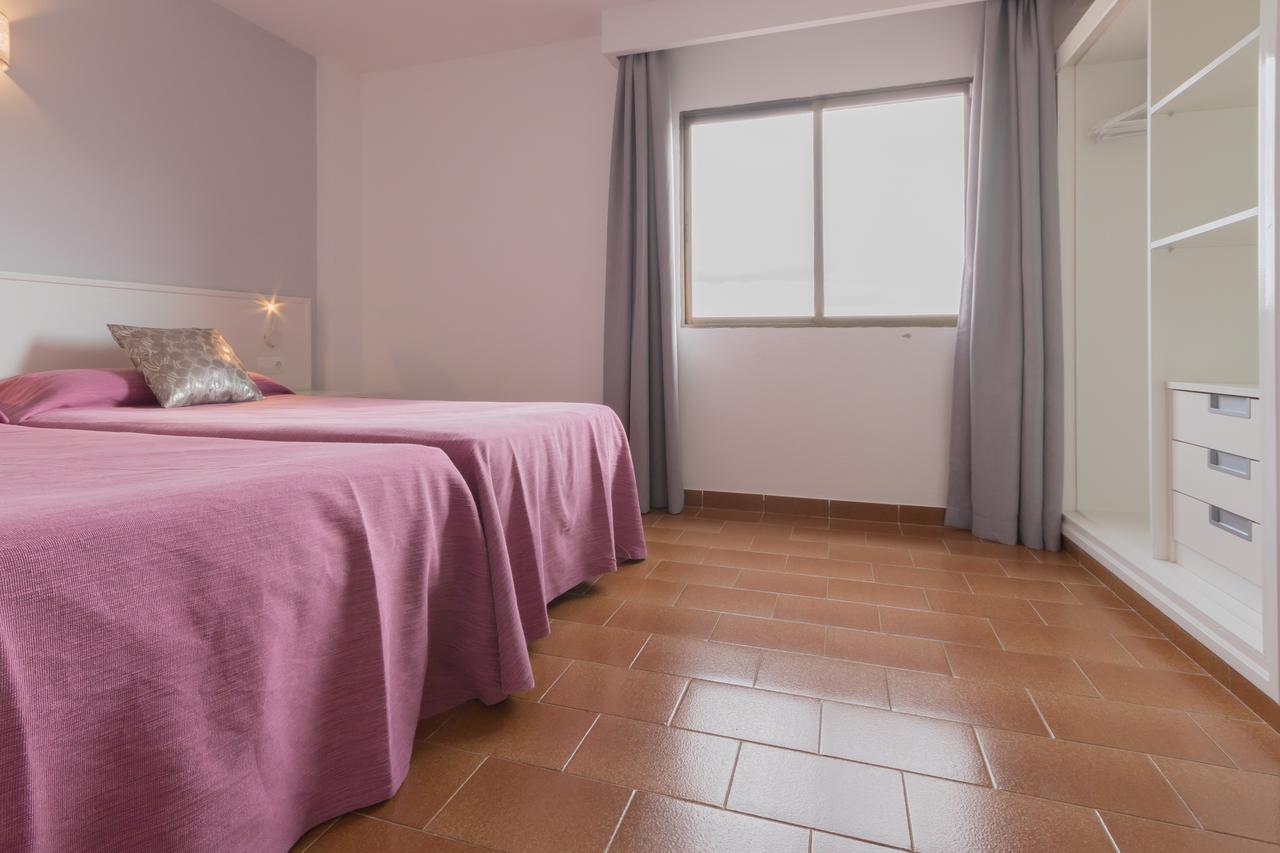 Apartamentos Orosol 2 By Typic Hotels サンアントニオアバド エクステリア 写真